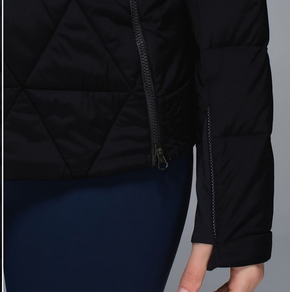 Lululemon Fluffed Up Pullover Black 4 - Picture 2 of 8